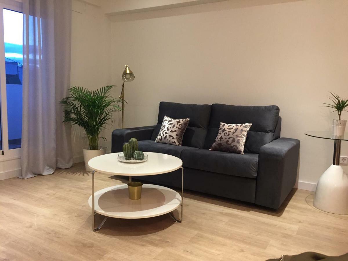 Penthouse Asuncion Feria Apartment Seville Luaran gambar
